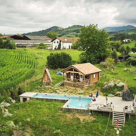 Les Fous Du Village Saint-Esteben Экстерьер фото